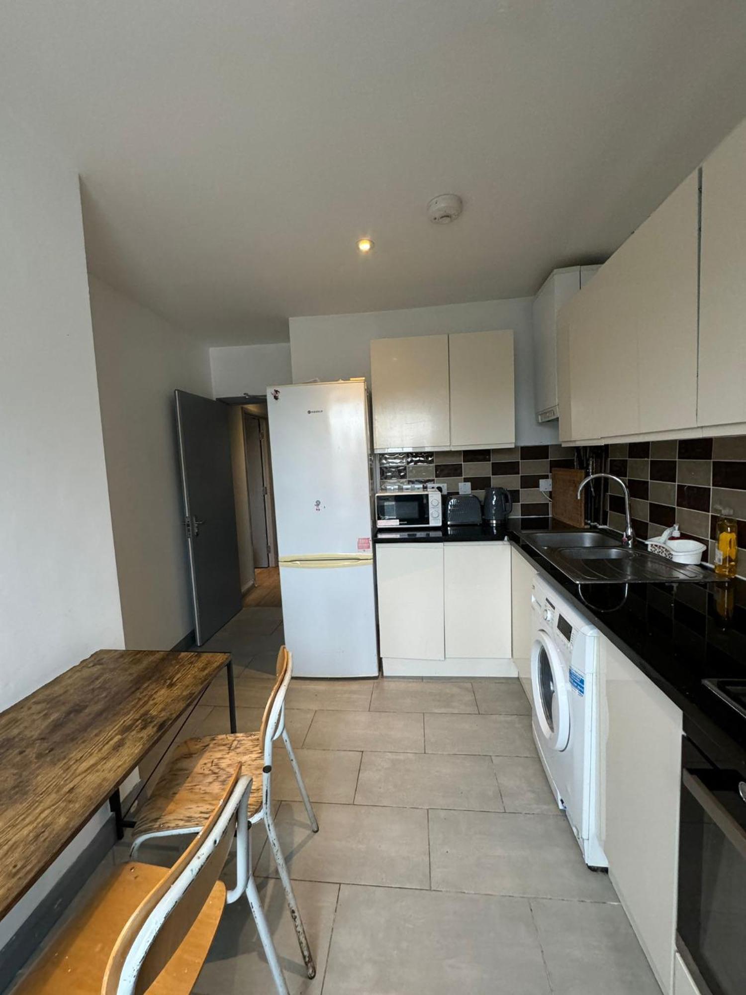 2 Bedroom Flat In Euston 2 Mins Away From Station, No Lift London Luaran gambar
